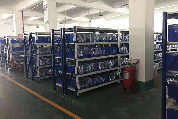 中型貨架